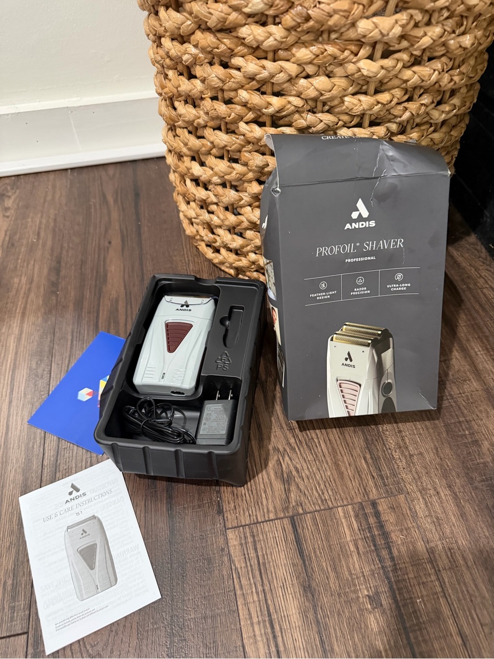 GRAY - ANDIS PRO FOIL LITHIUM TITANIUM FOIL SHAVER, CORD/CORDLESS New